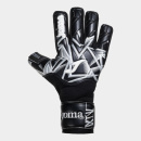 GOALKEEPER GLOVES